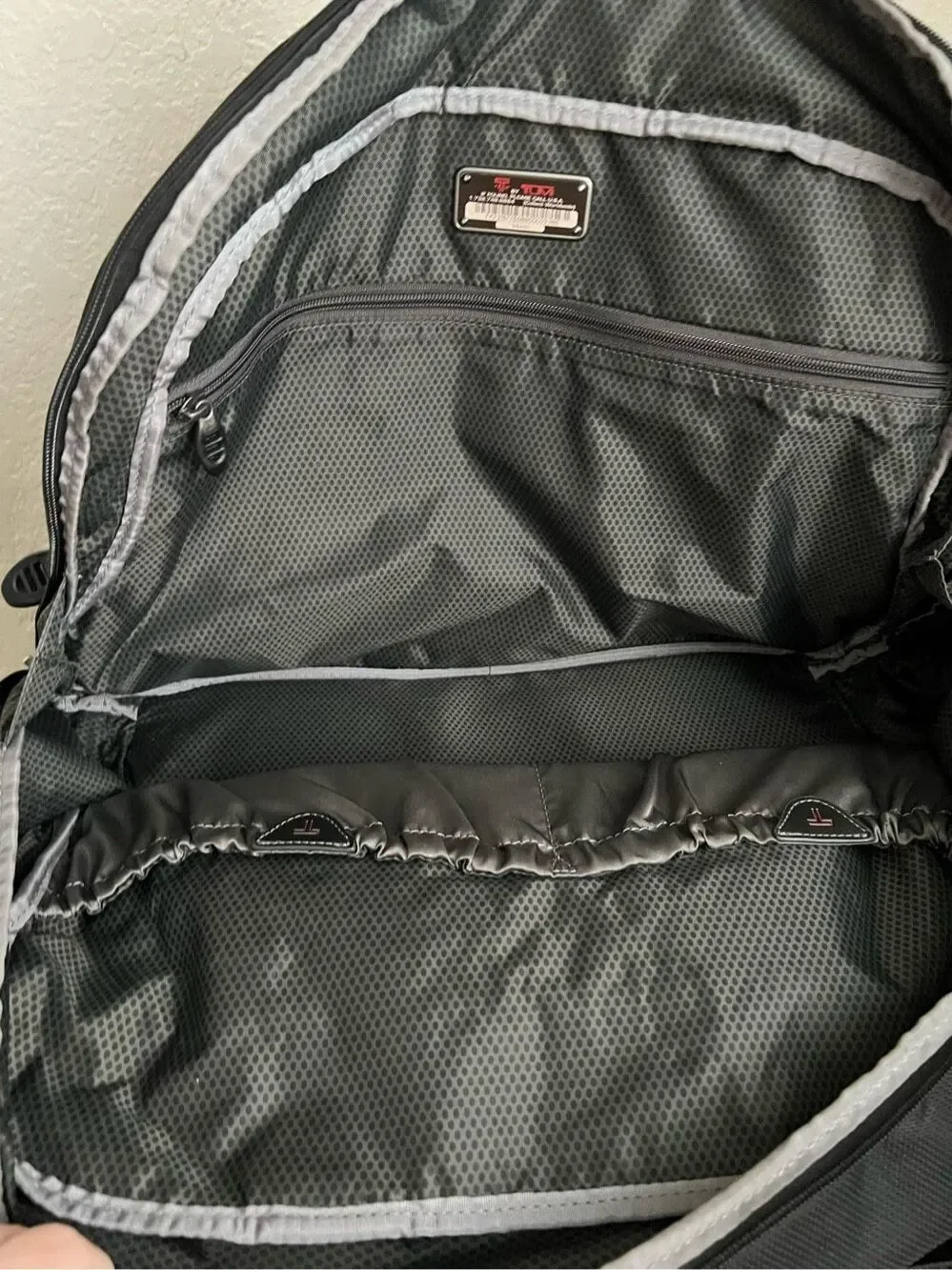 Tumi gently used